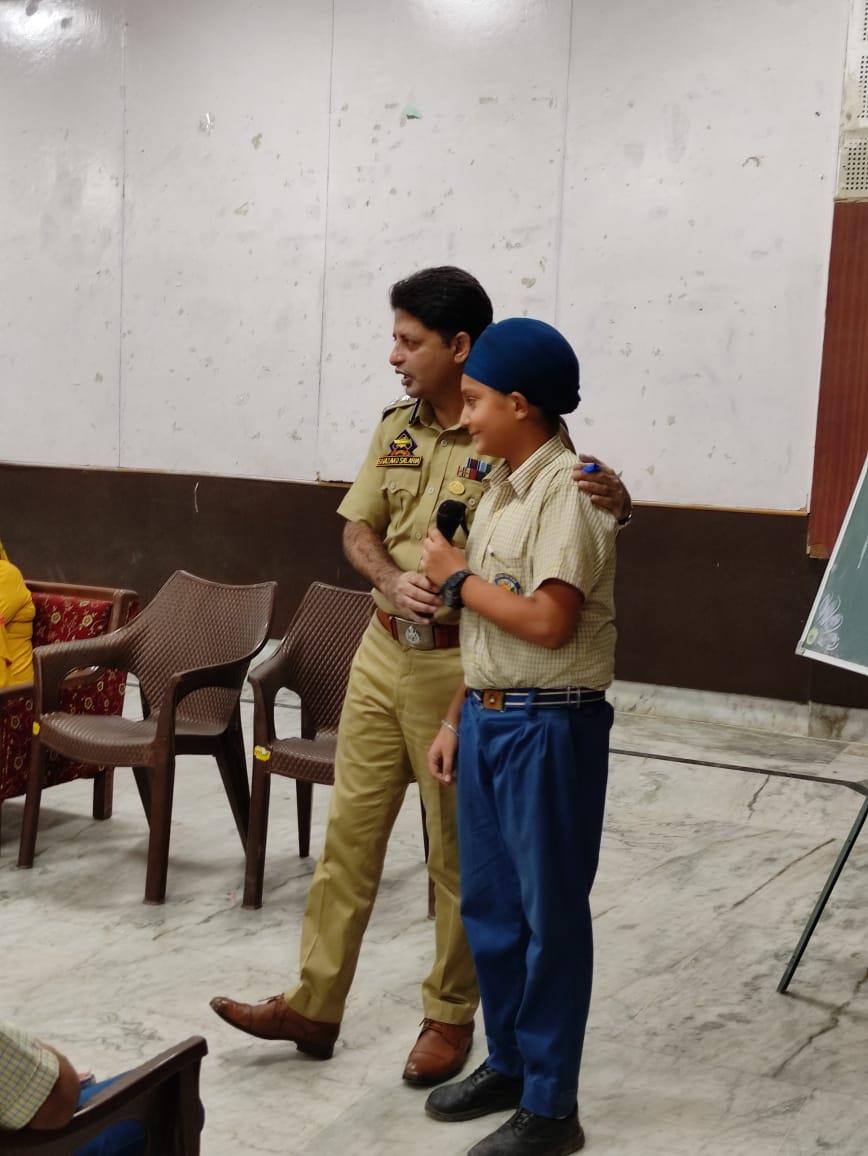 JKP officers contribute towards improving educatlon system of Police Public Schools
